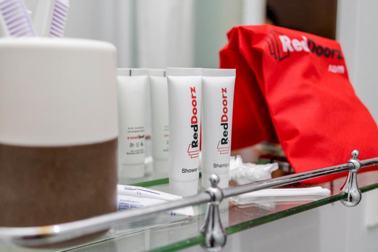 Reddoorz Plus @ Pham Ngu Lao 2 Πόλη Χο Τσι Μινχ Εξωτερικό φωτογραφία